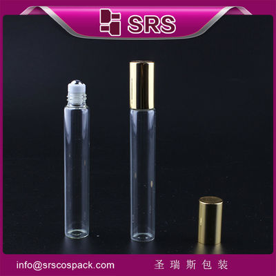 botol minyak esensial dan gelas kosong 1/3 oz roll pada botol