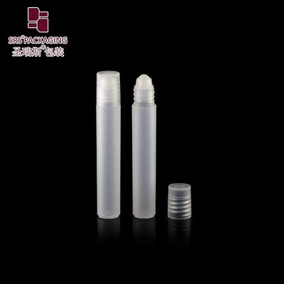 8ml Putih Plastik Roll On Bottle untuk Minyak Esensial Matte Finish Screw pada Cap Logo Printing Tersedia